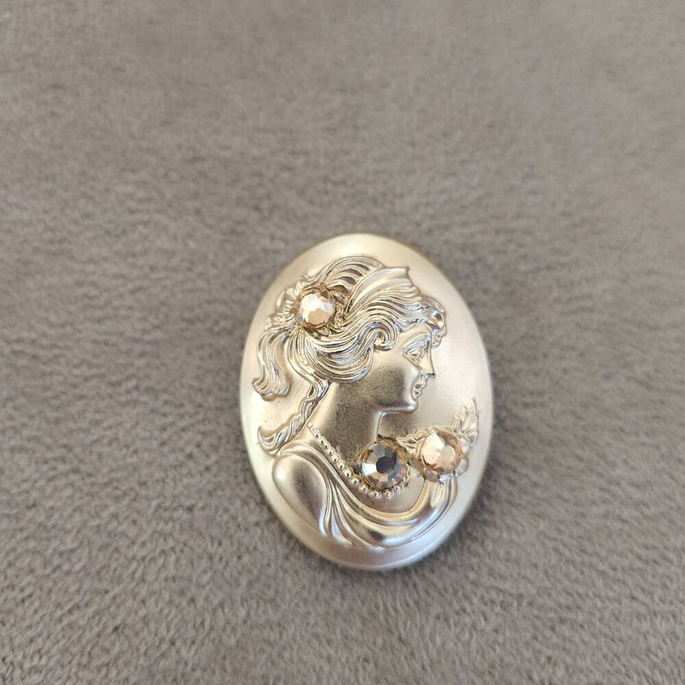 Brooches Bundle - image 4